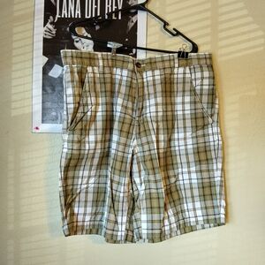 Men's Faded Glory plaid brown, blue and white shorts size 40